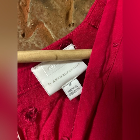 🆕 Anthropologie Ett:twa Greenbrier Embroidered Magenta Wrap Romper - Picture 6 of 7